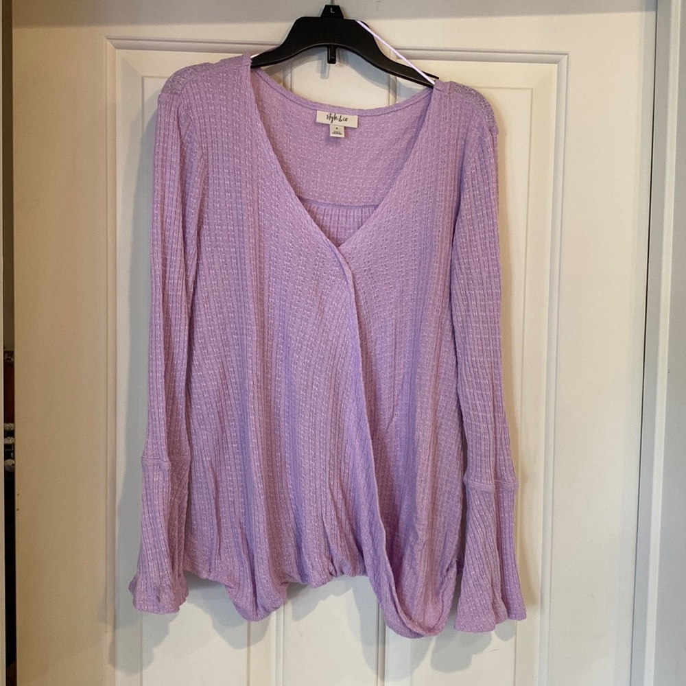 Cute lilac long sleeve top
